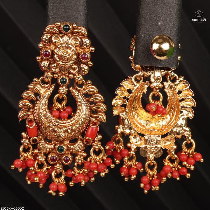 Hangings Antique