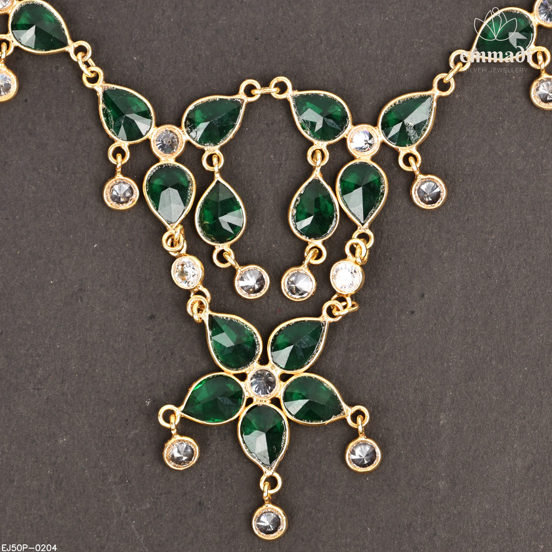 Short Necklace Fancy