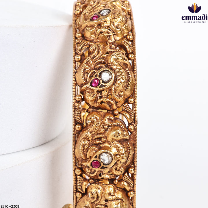Bangles Kundan