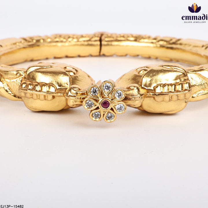 Kada Antique