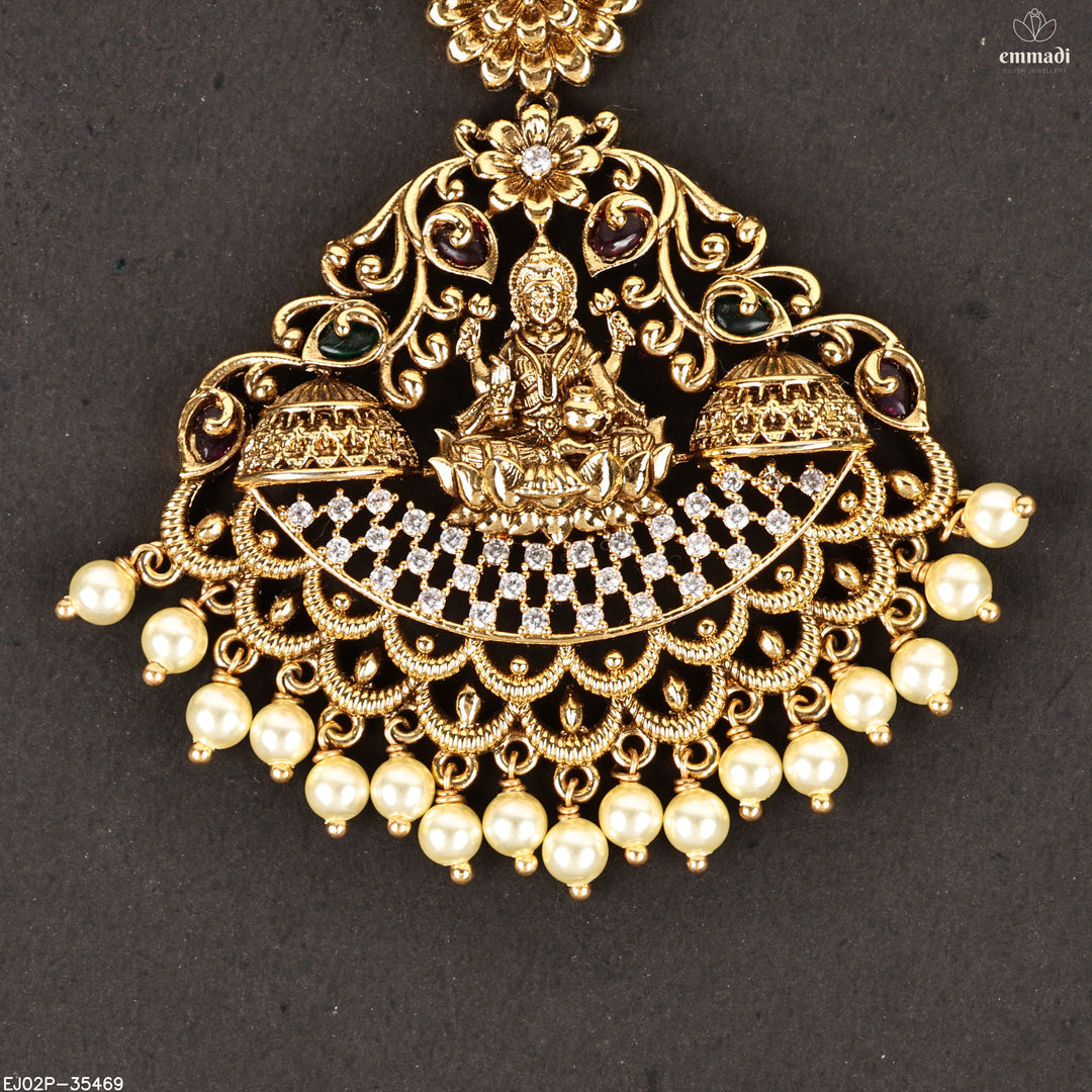 Short Necklace Antique