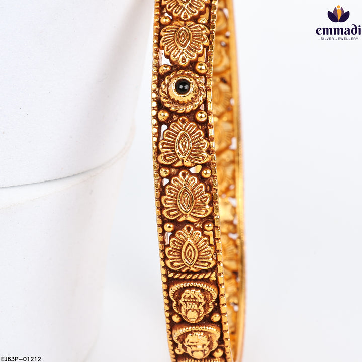 Bangles Kundan Nakshi