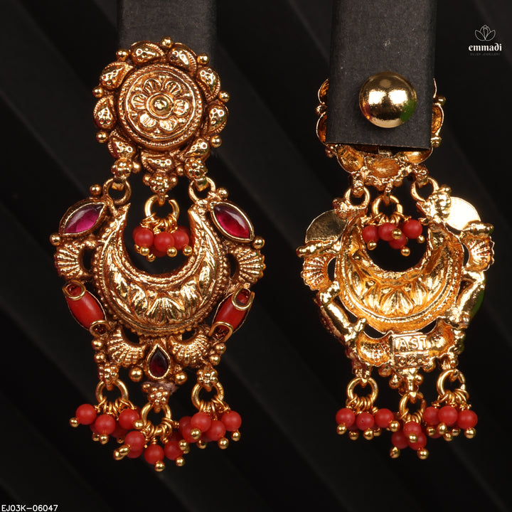 Hangings Antique