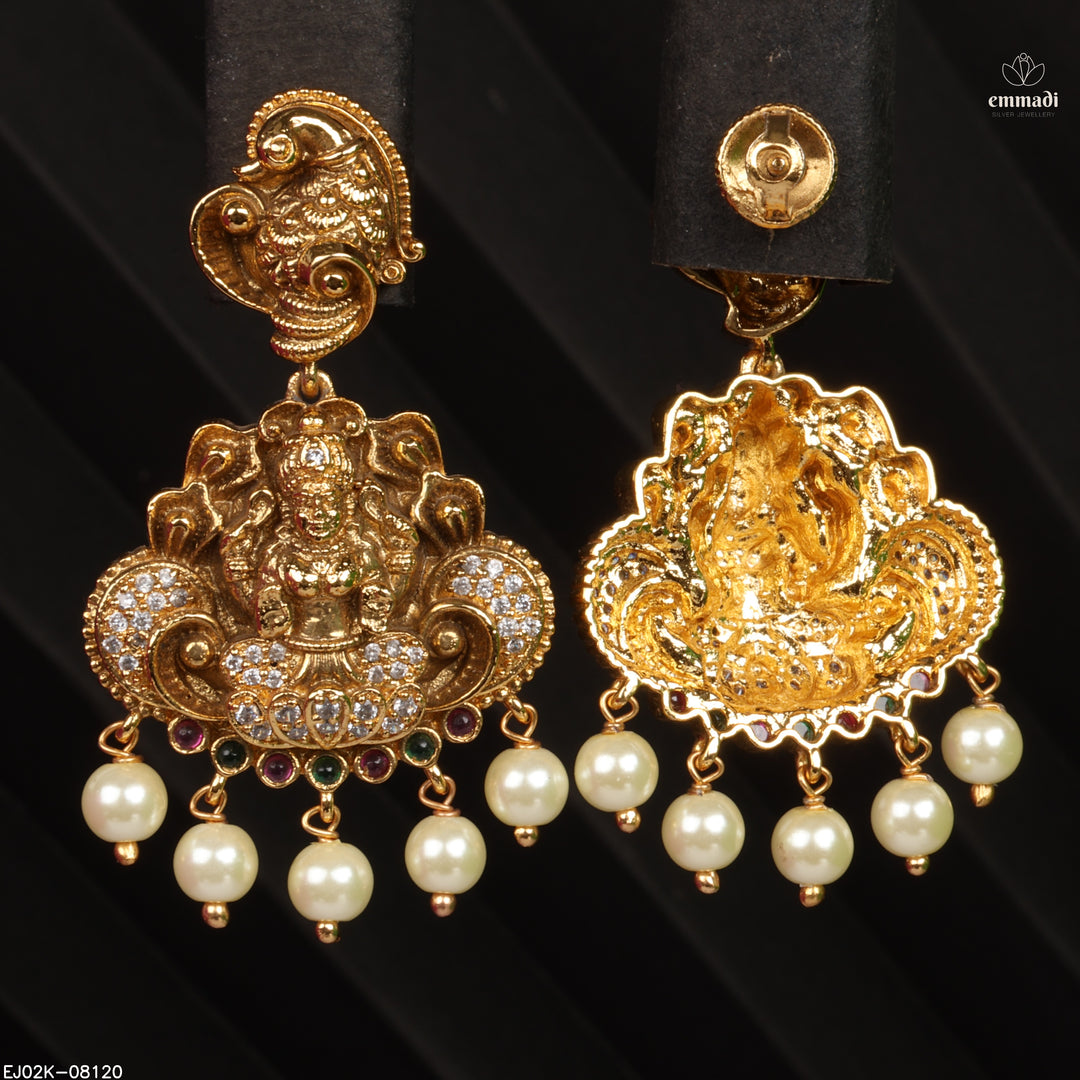 Hangings Antique