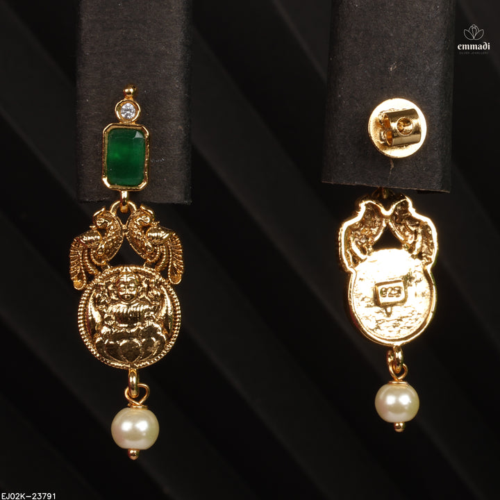 Hangings Antique