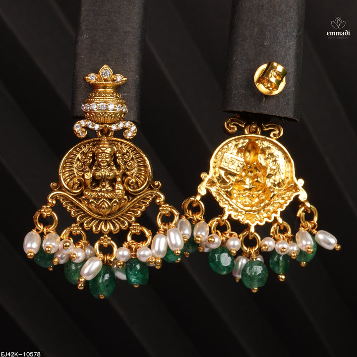 Hangings Antique