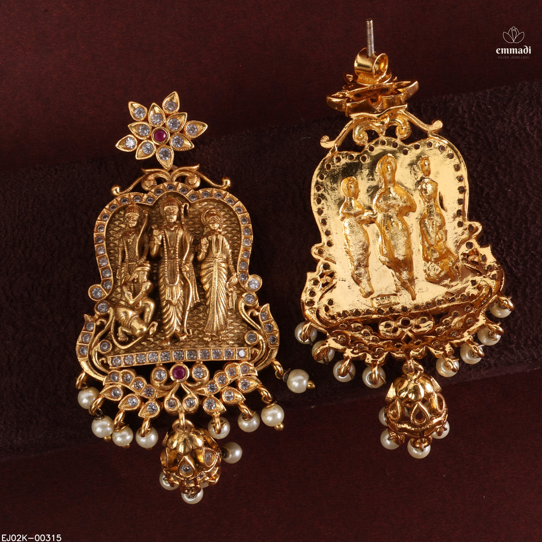Hangings Antique
