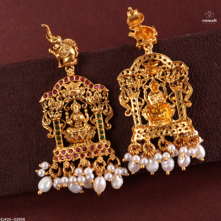 Hangings Antique
