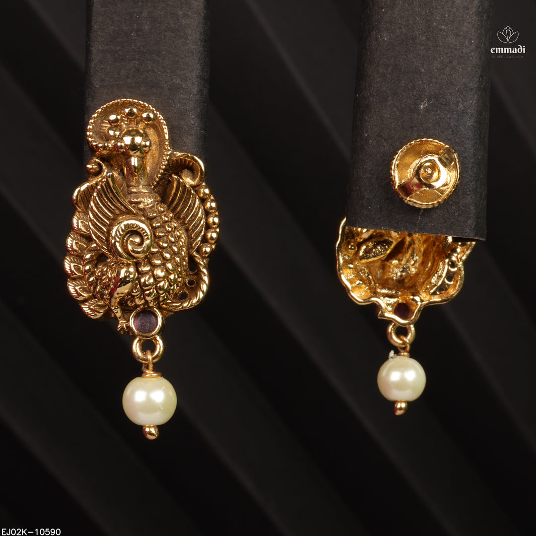 Hangings Antique