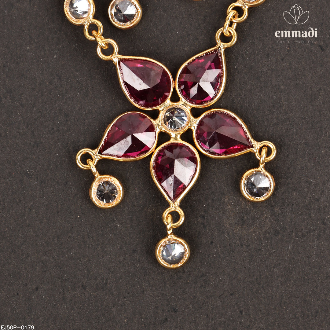 Short Necklace Fancy