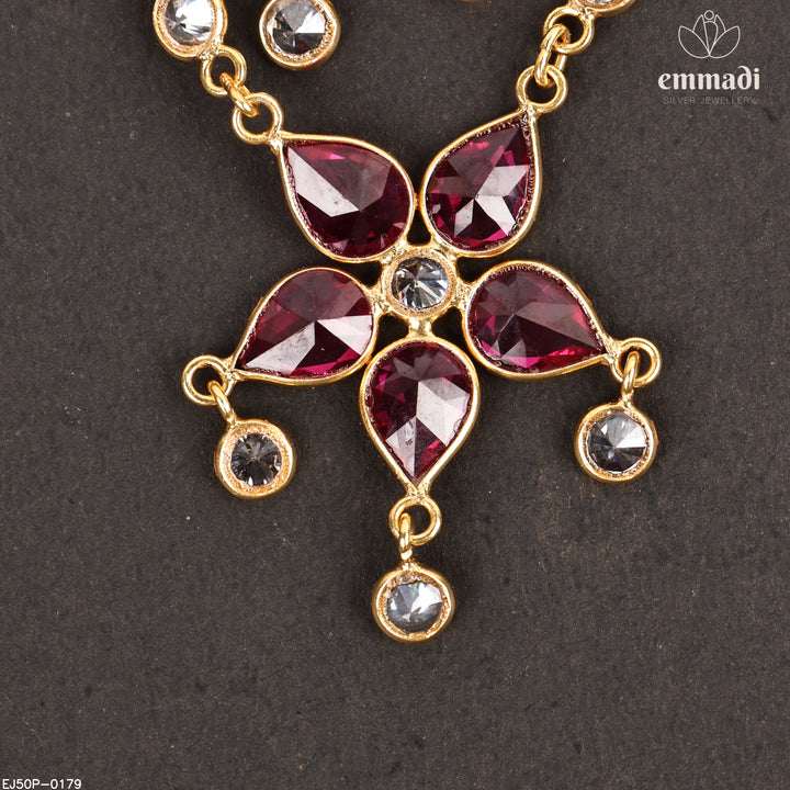 Short Necklace Fancy