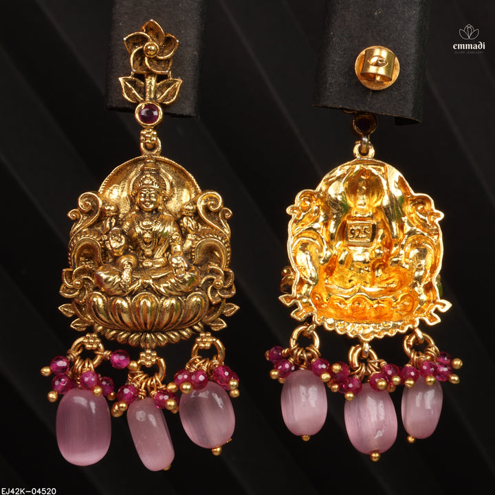 Hangings Antique