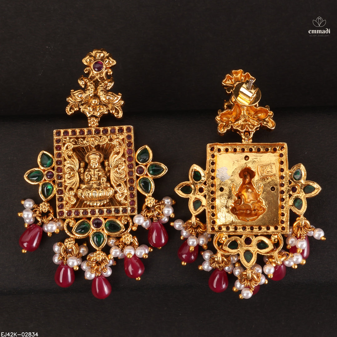 Hangings Antique