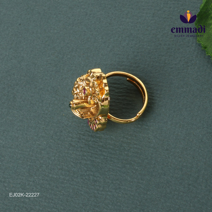 Ring Antique