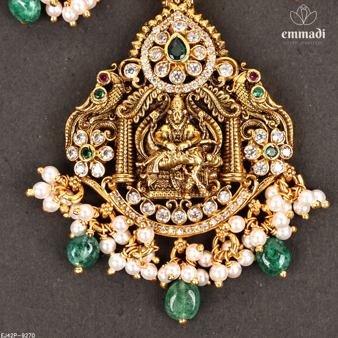 Short Necklace Antique