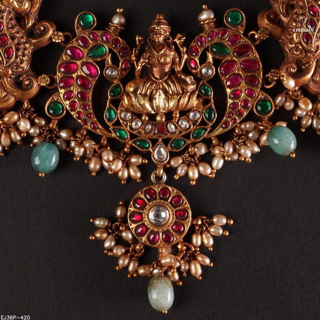 Short Necklace Kundan Nakshi
