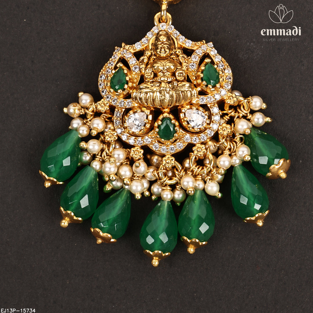 Short Necklace Antique