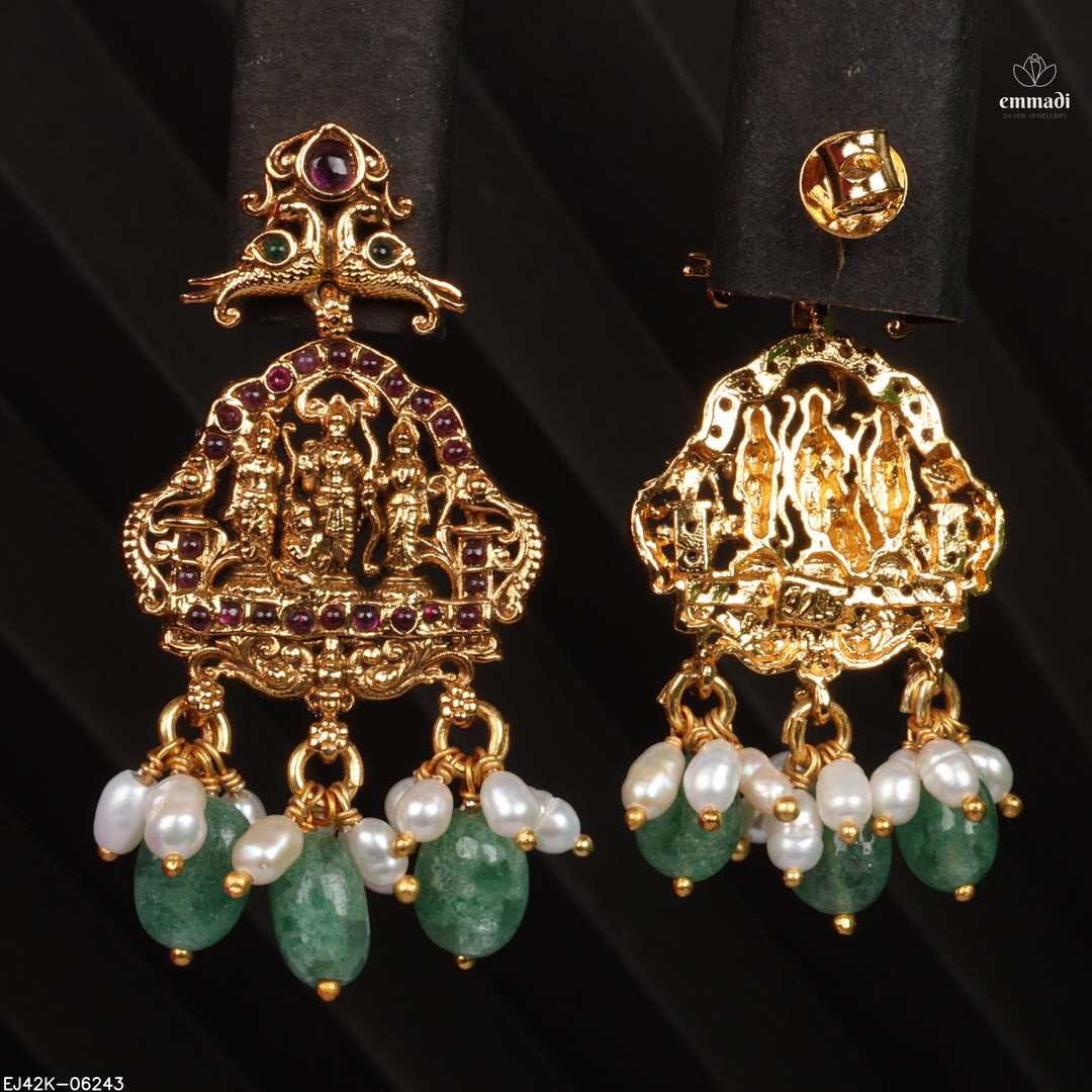 Hangings Antique