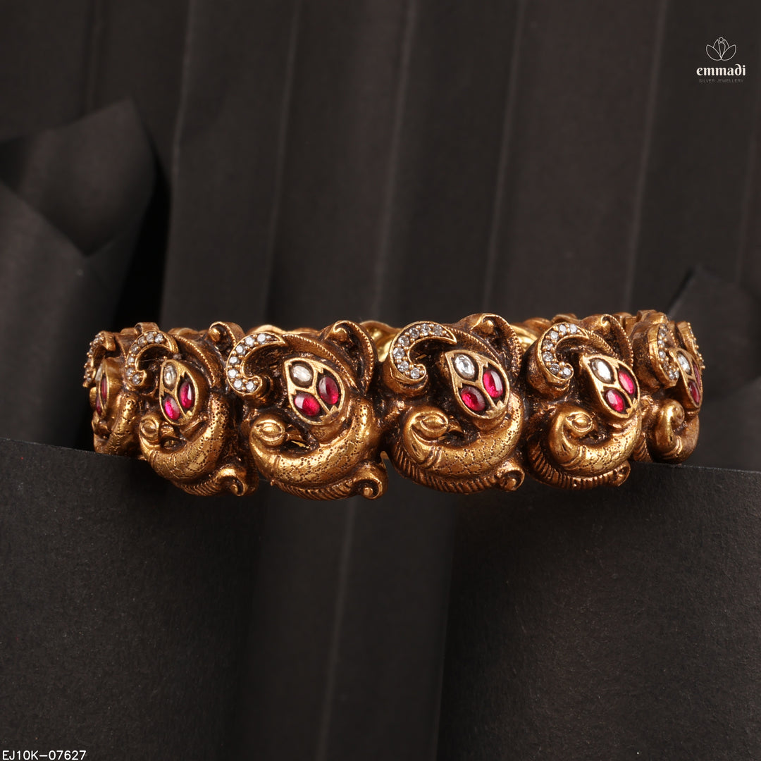 Bangles Kundan Nakshi