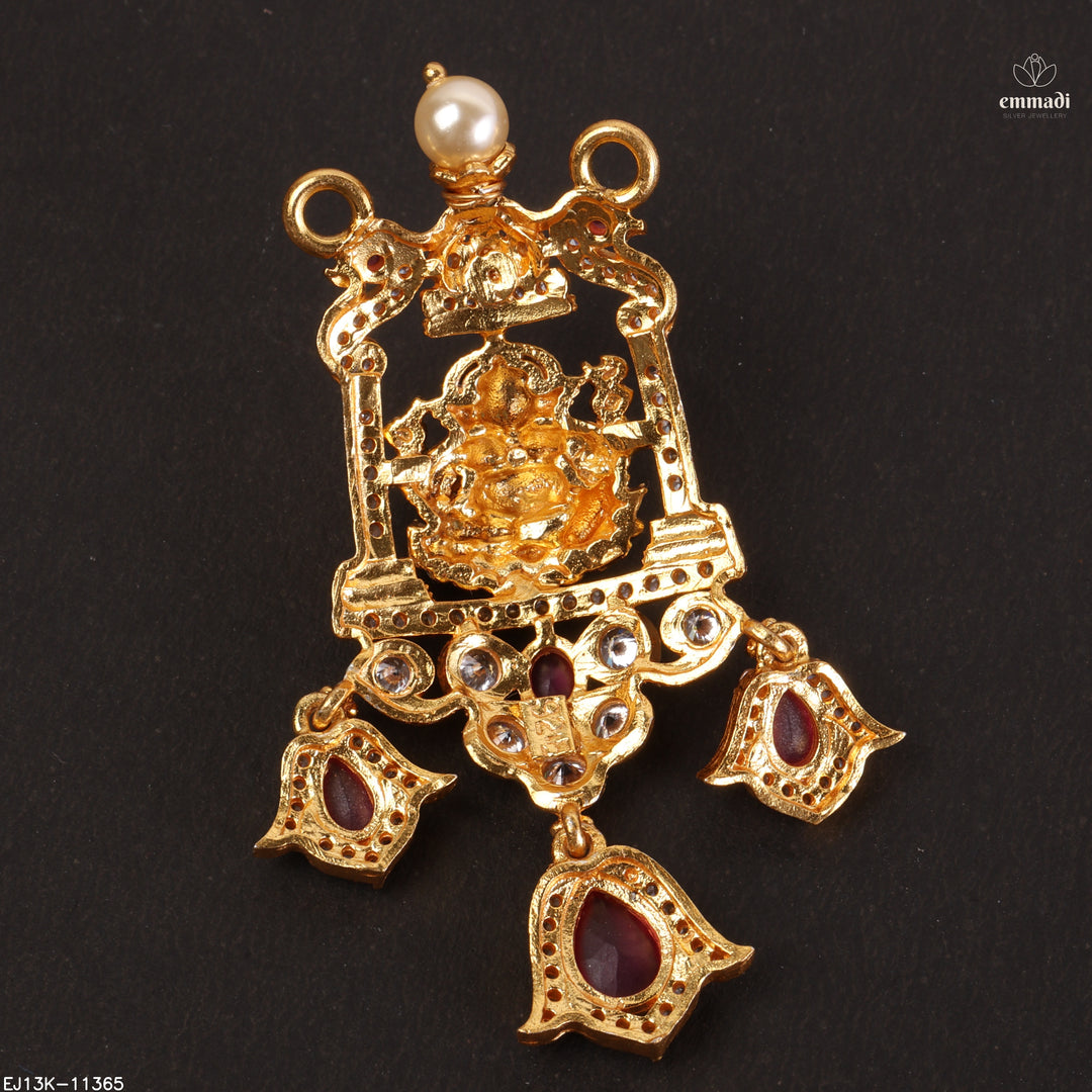 Pendant Antique