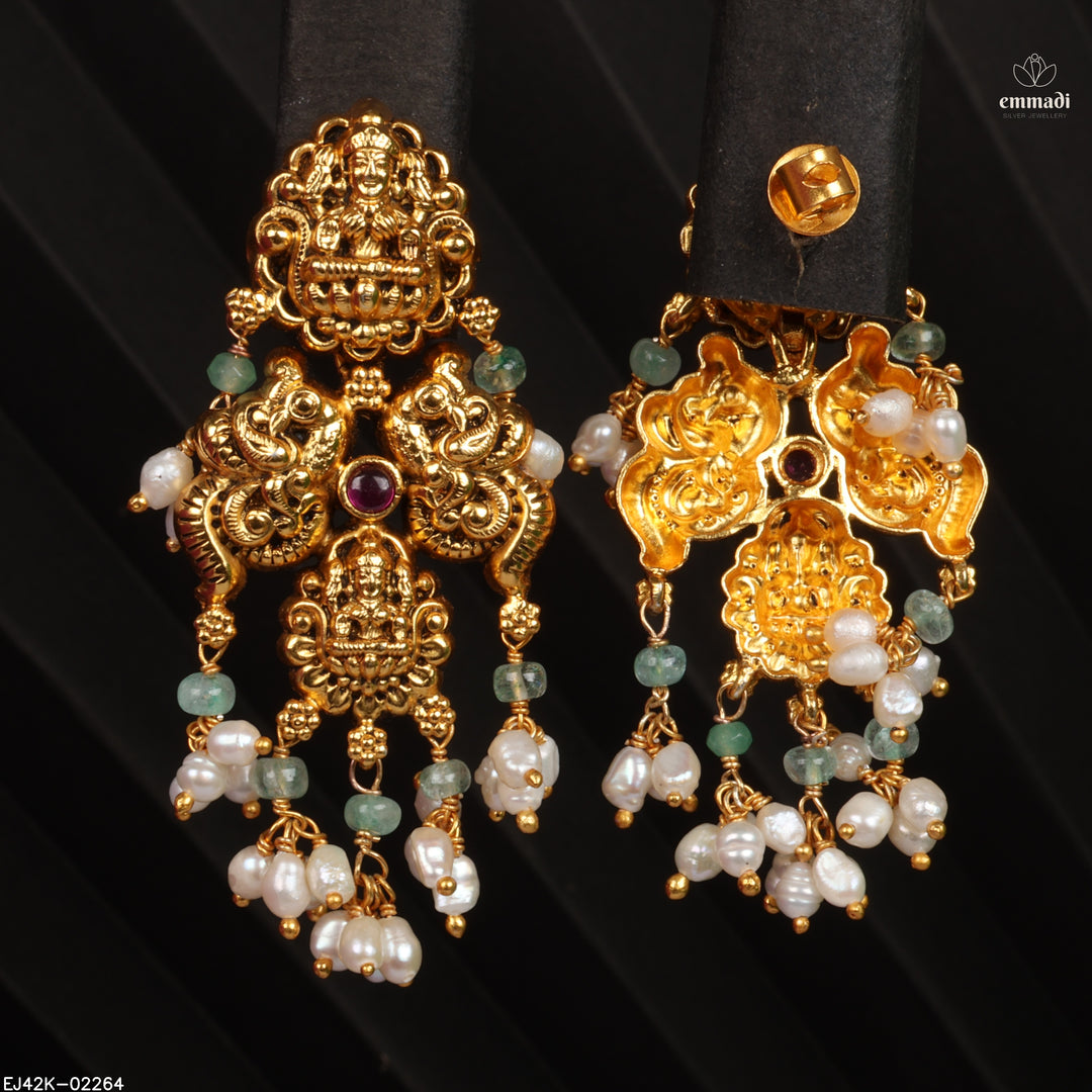 Hangings Antique