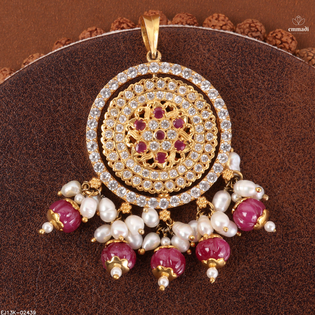 Pendant Antique
