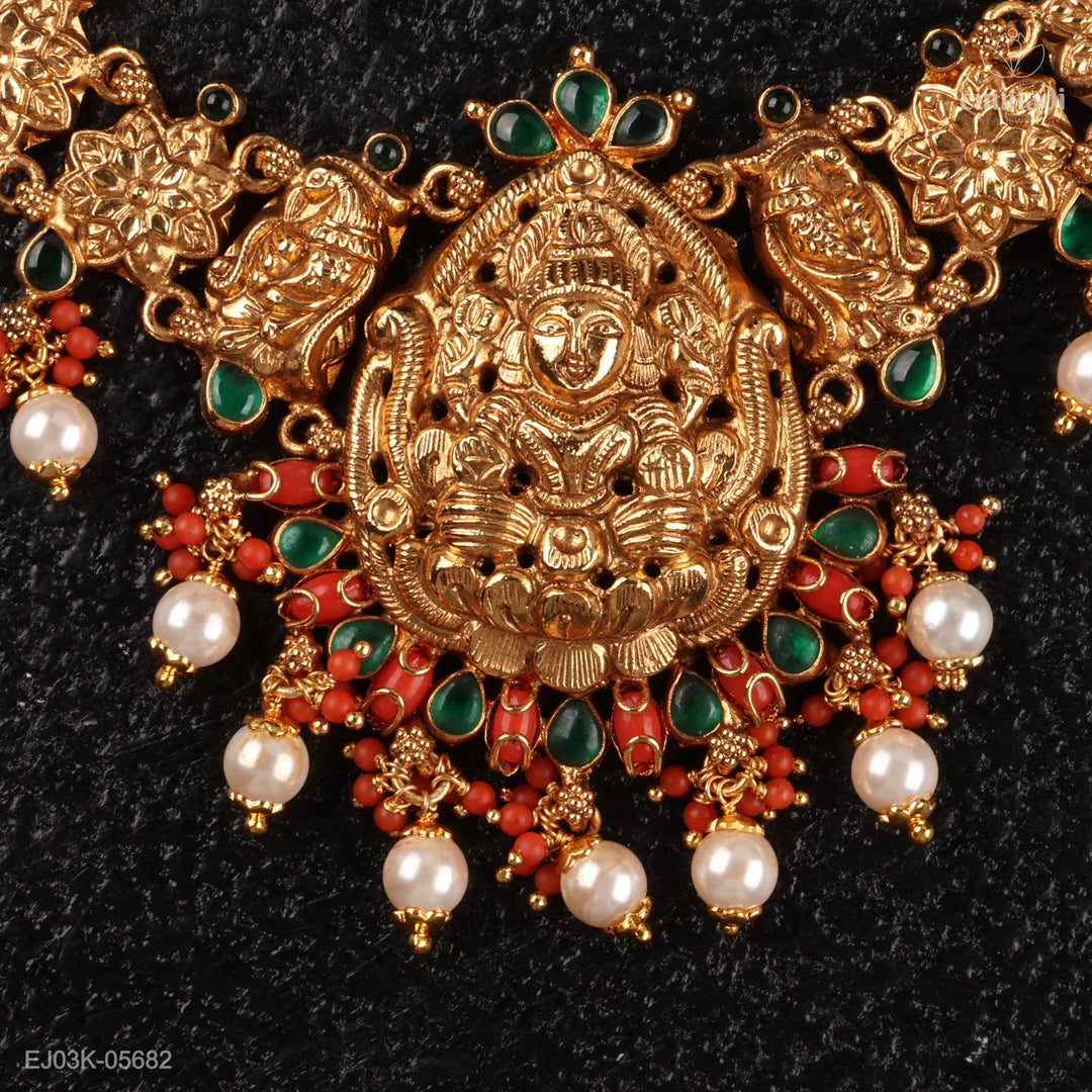 Short Necklace Kundan Nakshi