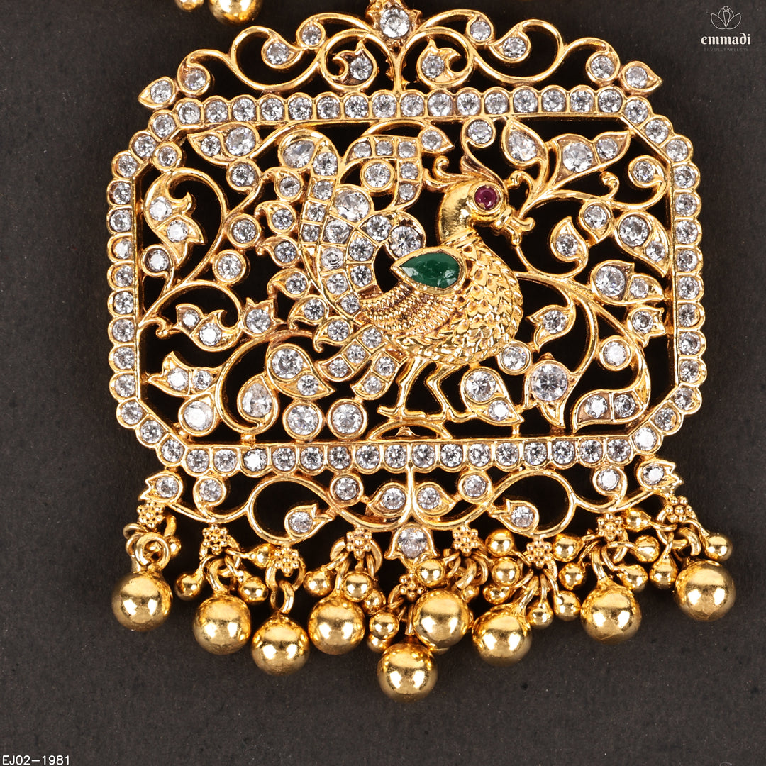 Short Necklace Antique