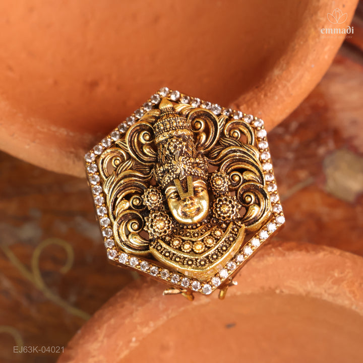 Studs Antique