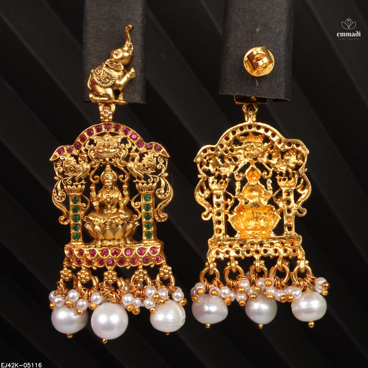 Hangings Antique