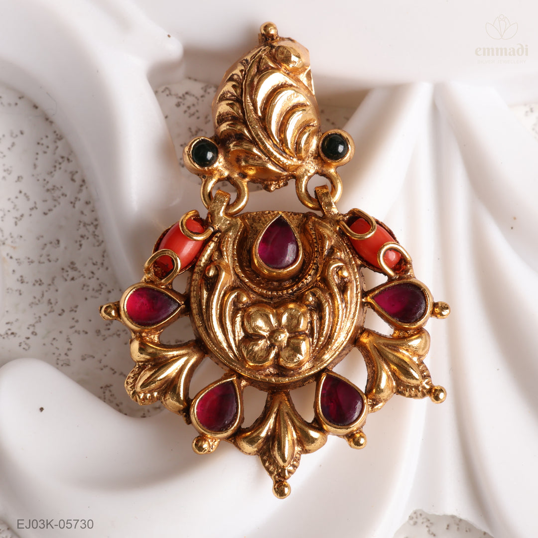 Hangings Kundan Nakshi