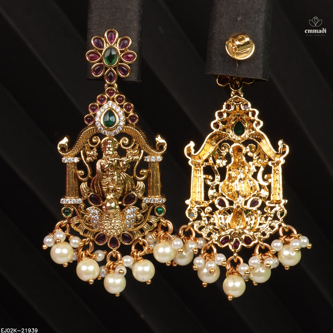 Hangings Antique