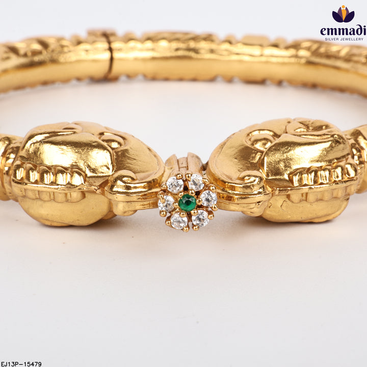 Kada Antique