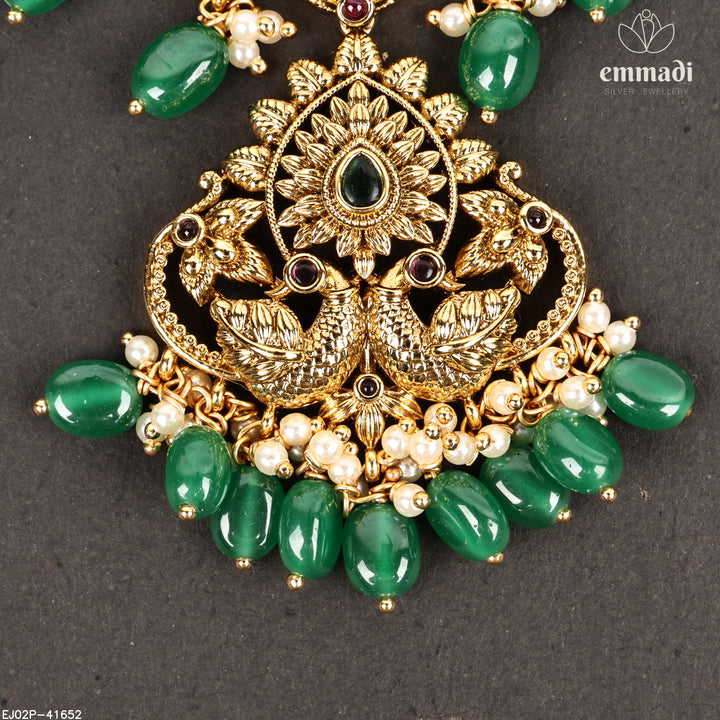Short Necklace Antique