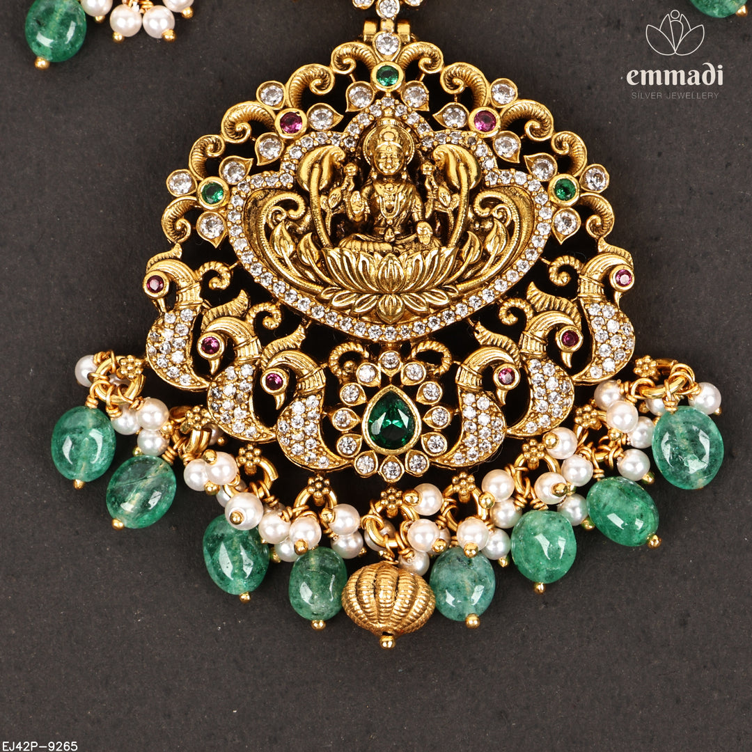 Short Necklace Antique
