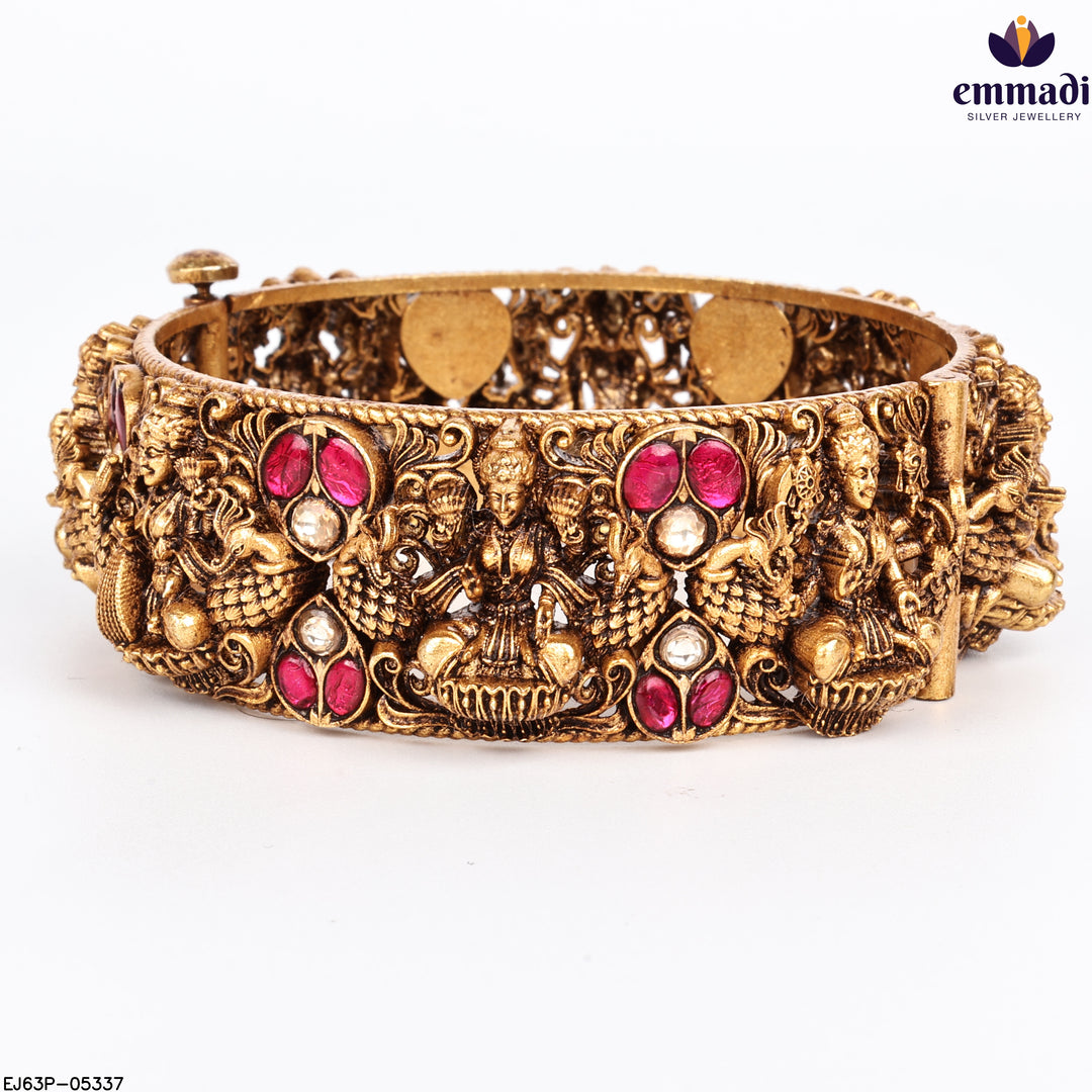 Bangles Kundan Nakshi