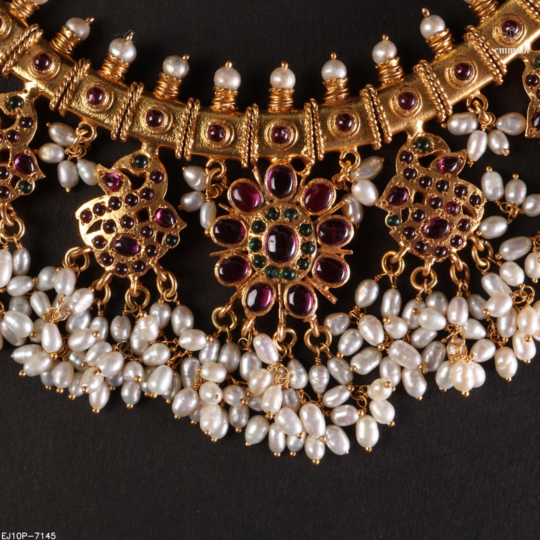 Short Necklace Antique