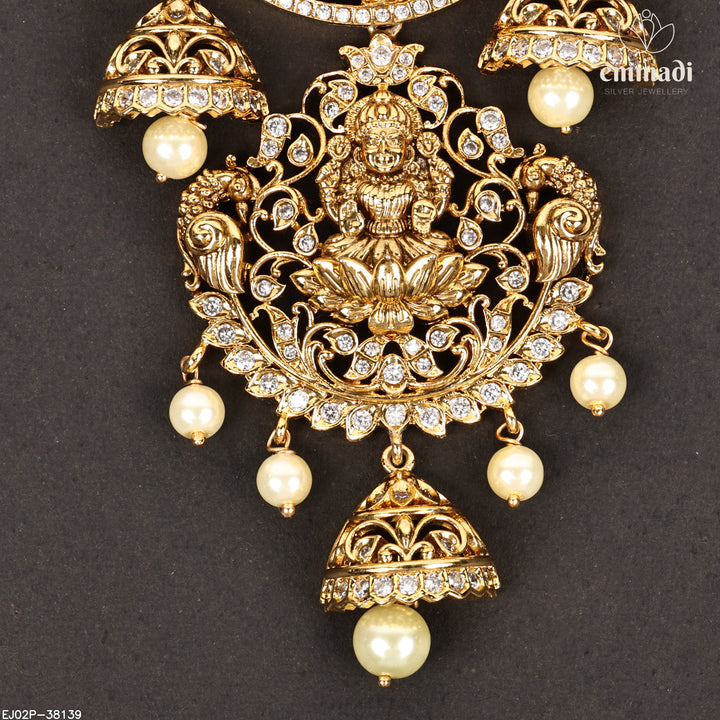 Short Necklace Antique