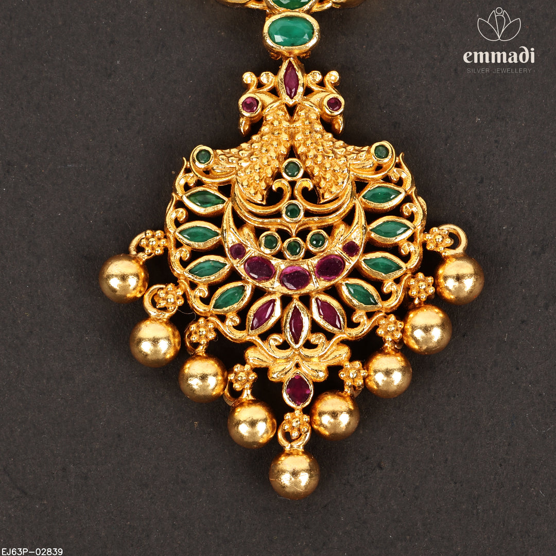 Short Necklace Antique