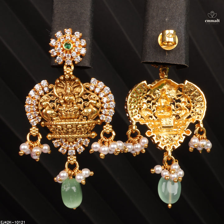 Hangings Antique