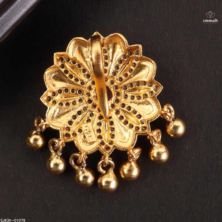 Pendant Antique
