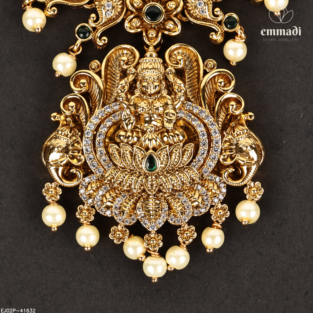 Short Necklace Antique
