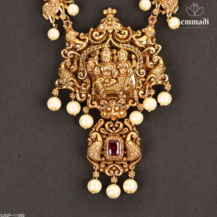 Short Necklace Antique