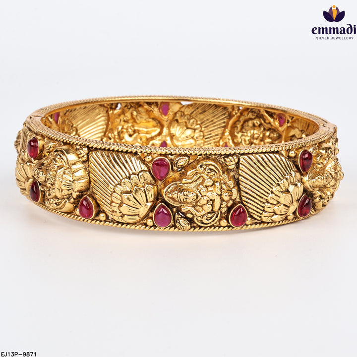Bangles Nakshi