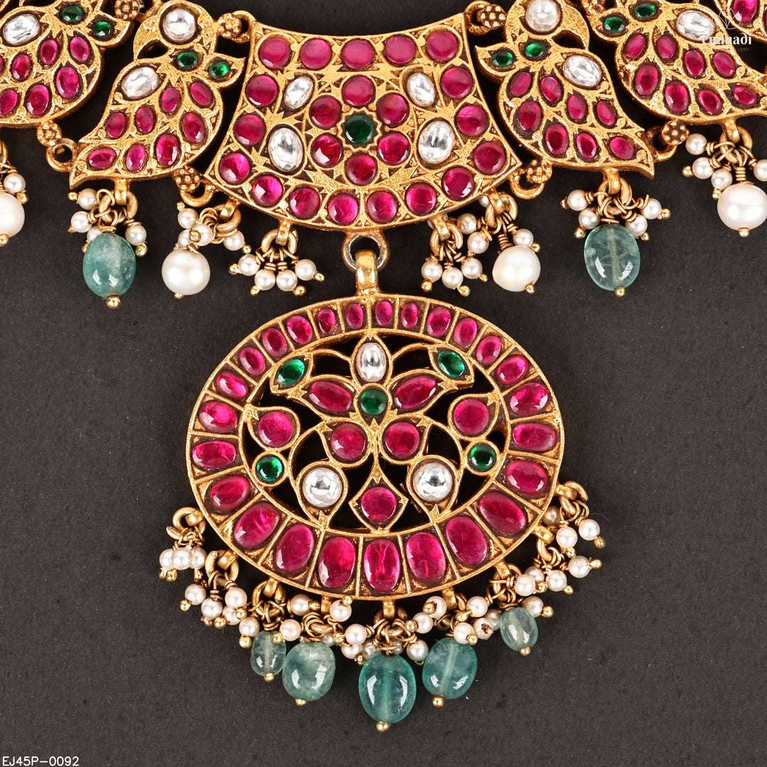 Short Necklace Kundan