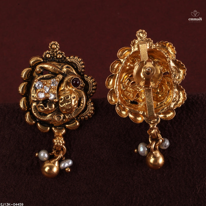 Hangings Antique