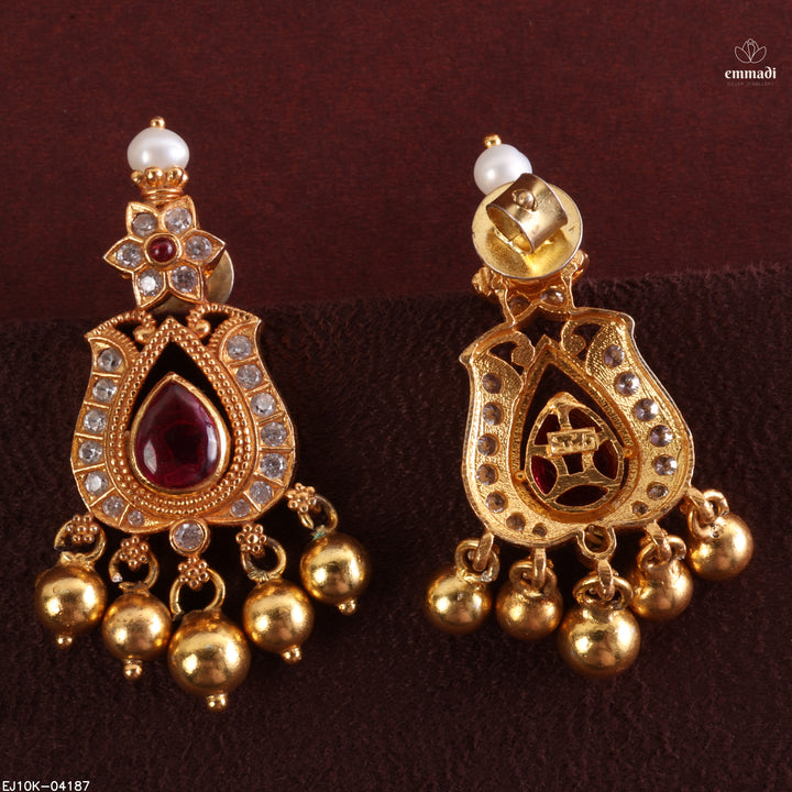 Hangings Antique