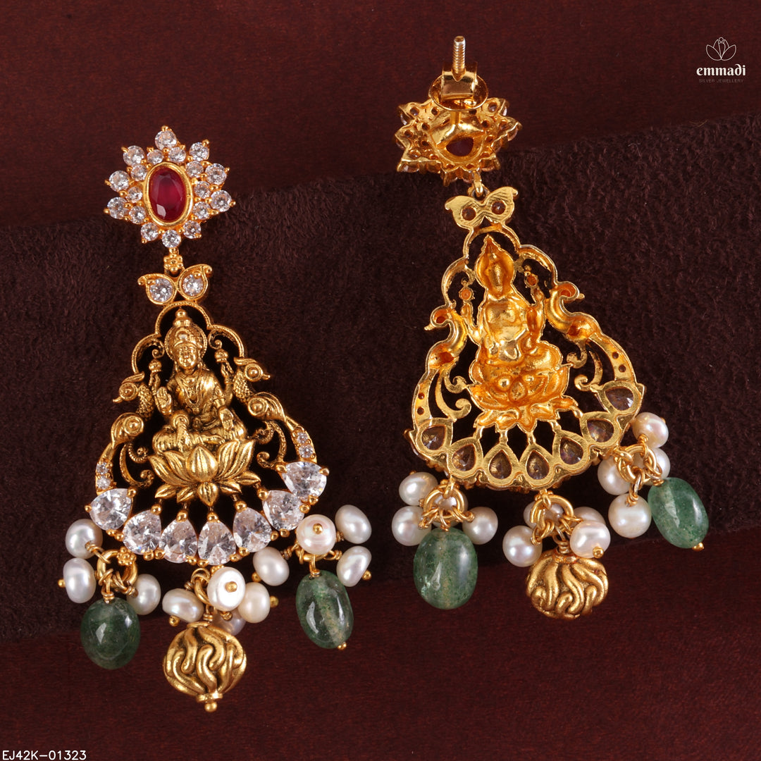 Hangings Antique