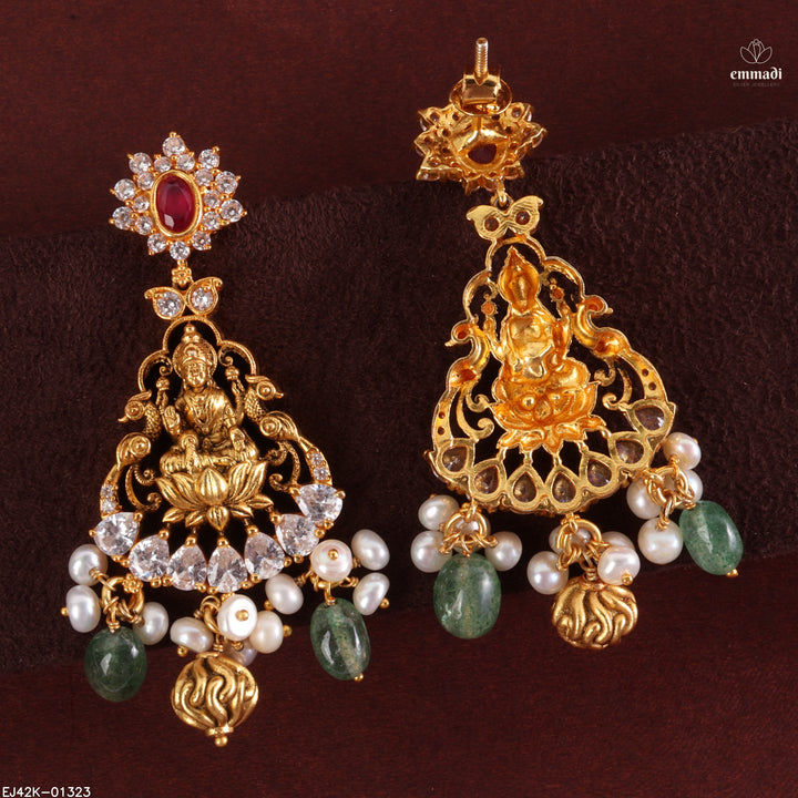 Hangings Antique