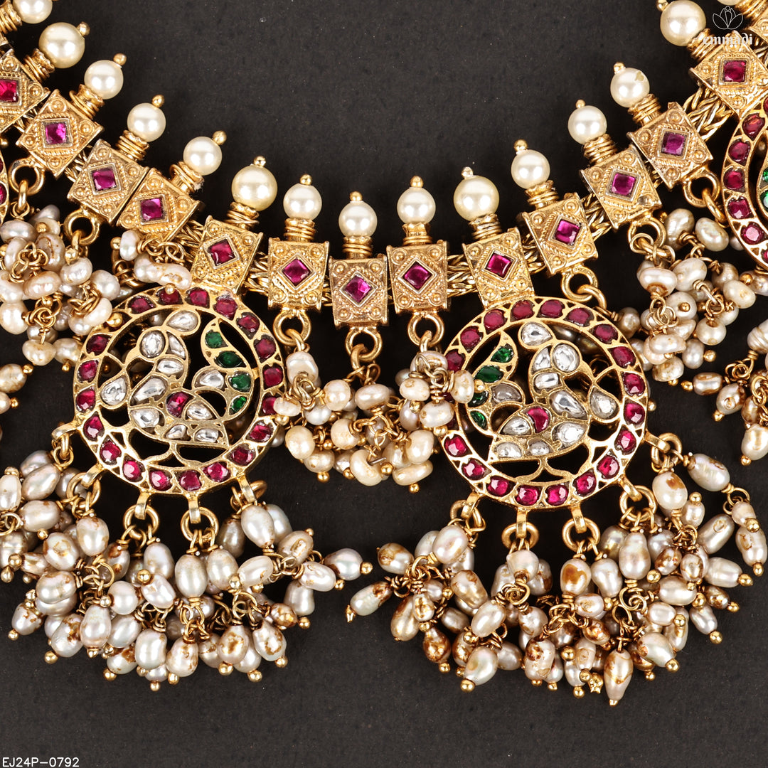 Short Necklace Kundan